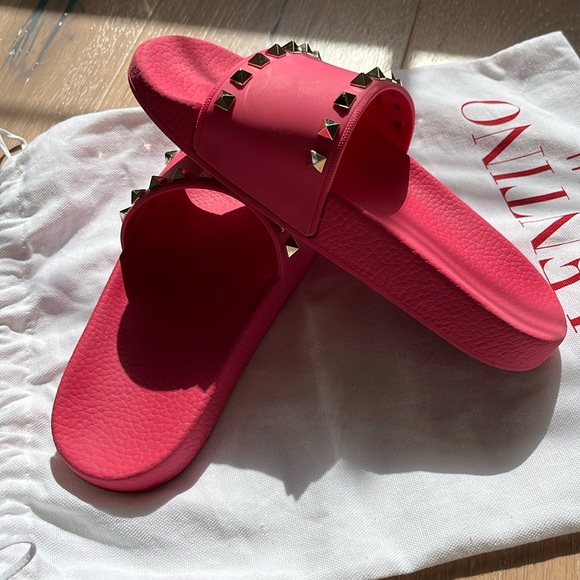 Valentino Rubber Slides Hot Pink Rockstud Accent size 37 - Picture 7 of 11
